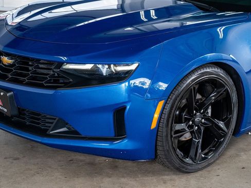 Used 2022 Chevrolet Camaro LT image 12