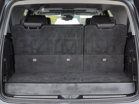 Used 2018 GMC Yukon SLT image 36