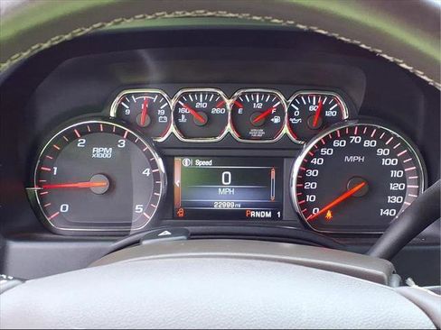 Used 2015 GMC Sierra 2500 SLT w/ Suspension Package, Off-Road image 18