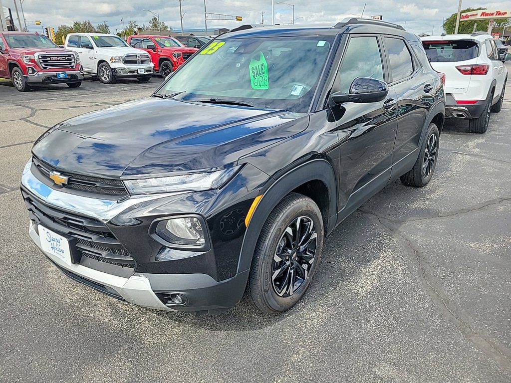 Used 2023 Chevrolet TrailBlazer LT w/ Convenience Package AWD/4WD image 1