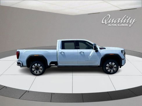 New 2026 GMC Sierra 2500 Denali w/ Denali Reserve Package AWD/4WD image 3