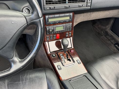 Used 2001 Mercedes-Benz SL 500 image 27