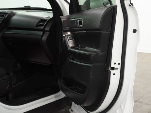 Used 2017 Ford Explorer 4WD Police Interceptor image 15