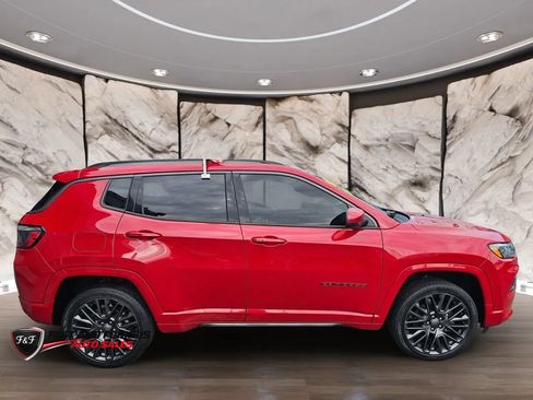 Used 2022 Jeep Compass Limited AWD/4WD image 4