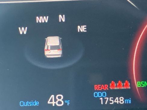 Used 2025 Toyota RAV4 XLE image 40