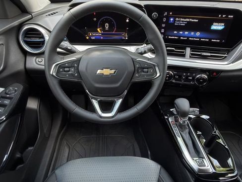 New 2026 Chevrolet Trax LT w/ Driver Confidence Package FWD image 11