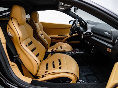 Used 2012 Ferrari 458 Italia Coupe image 52