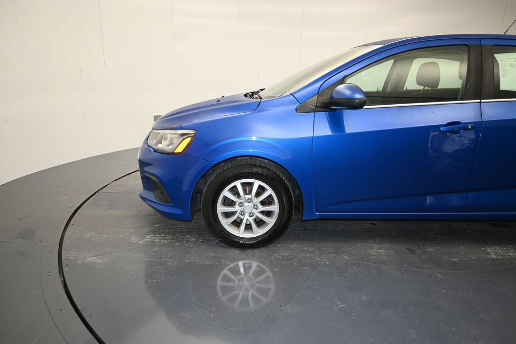 Used 2018 Chevrolet Sonic LT FWD image 9