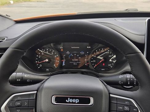 New 2026 Jeep Compass Latitude image 17