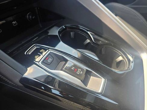 Used 2025 Audi Q5 Premium Plus w/ Premium Plus AWD/4WD image 30
