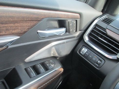 New 2026 GMC Acadia Denali Ultimate image 17