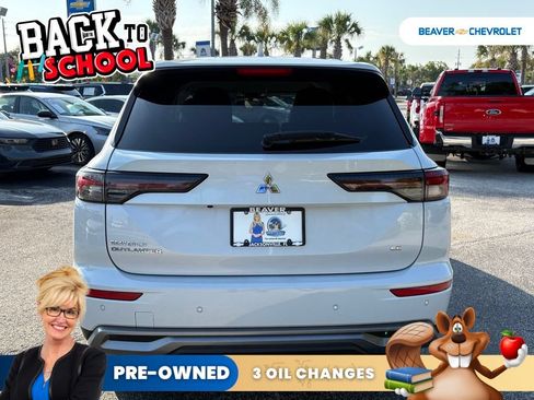 Used 2025 Mitsubishi Outlander SE FWD image 6