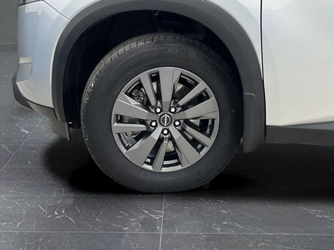 Used 2024 Nissan Pathfinder S image 33