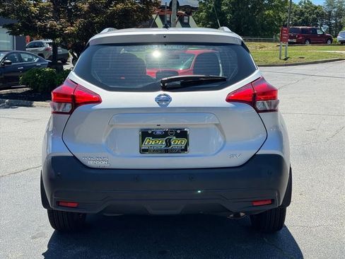 Certified 2020 Nissan Kicks SV FWD image 4