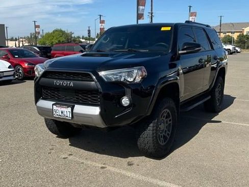 Used 2020 Toyota 4Runner TRD Off-Road Premium w/ Moonroof Package AWD/4WD image 1