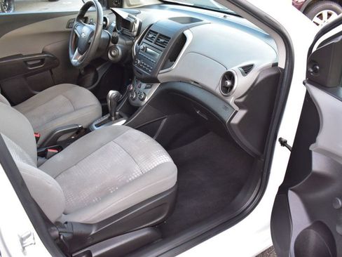 Used 2016 Chevrolet Sonic LS image 19