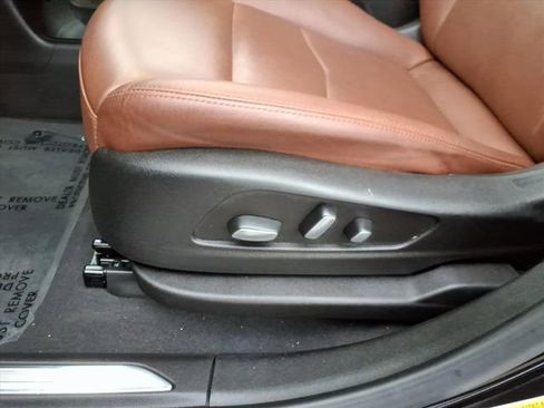 Certified 2023 Cadillac XT5 Premium Luxury image 13