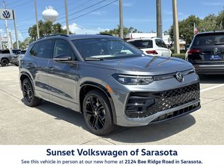 New 2026 Volkswagen Tiguan SE R-Line FWD video 1