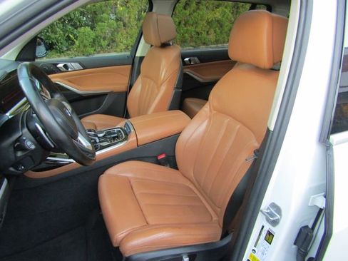 Used 2020 BMW X7 xDrive40i w/ Luxury Seating Package image 10