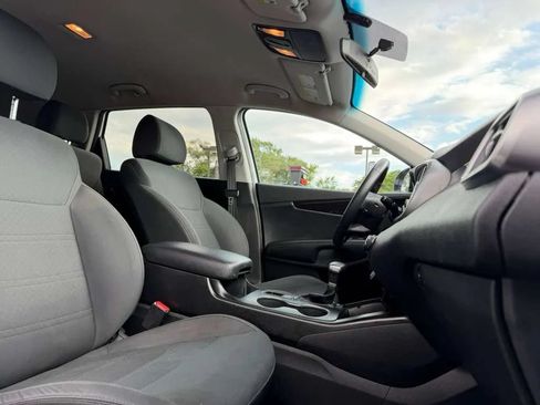 Used 2020 Kia Sorento LX w/ LX I4 Convenience Package AWD/4WD image 10