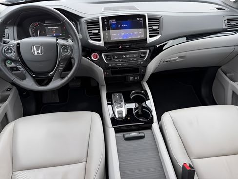 Used 2020 Honda Ridgeline RTL-E image 10