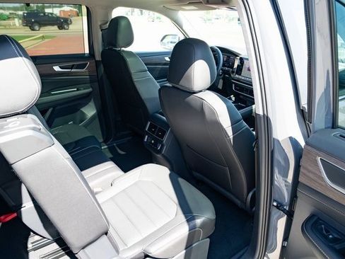 New 2026 Volkswagen Atlas SEL image 37