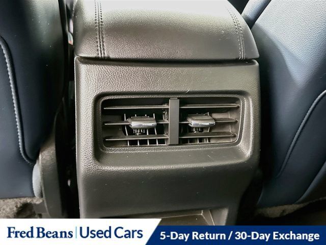 Used 2022 Ford Edge SEL w/ Sport Appearance Package AWD/4WD image 31