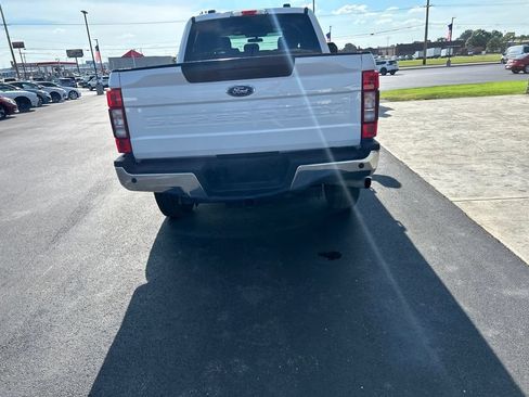 Used 2022 Ford F250 XLT AWD/4WD image 4