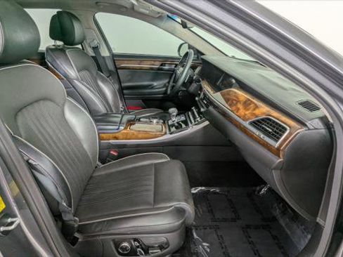 Used 2017 Genesis G90 3.3T Premium image 26