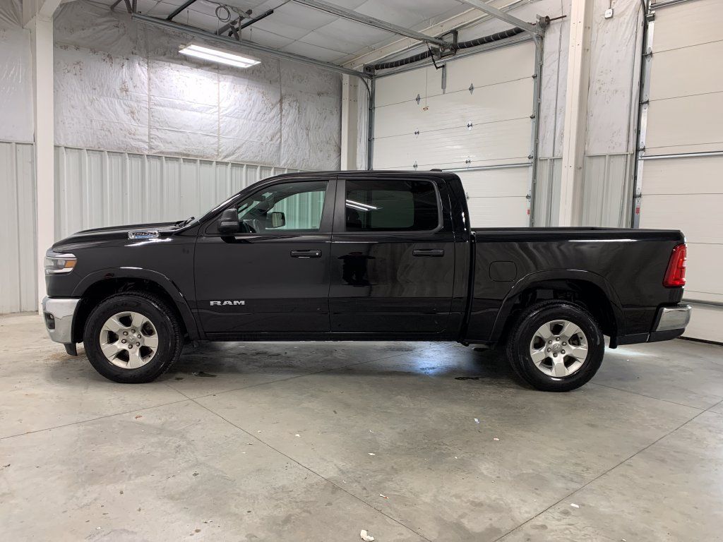 Used 2025 RAM 1500 Big Horn AWD/4WD image 4
