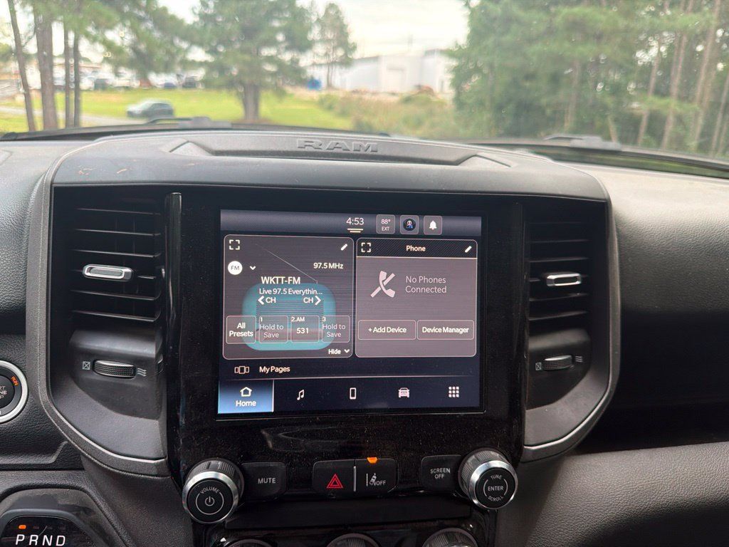 Used 2025 RAM 1500 Tradesman AWD/4WD image 13
