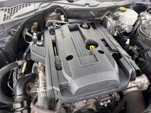 Used 2019 Ford Mustang Coupe RWD image 25