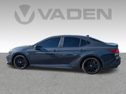 Used 2025 Toyota Camry SE w/ Multimedia Upgrade Package image 27