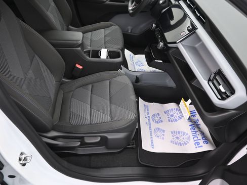 New 2027 Chevrolet Bolt LT FWD image 28