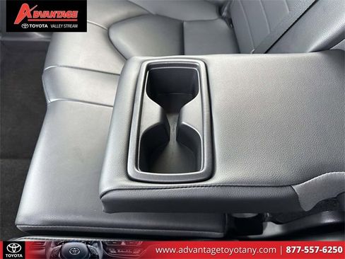 Used 2025 Toyota Highlander XLE image 15