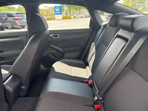 Used 2025 Honda Civic Sport image 19