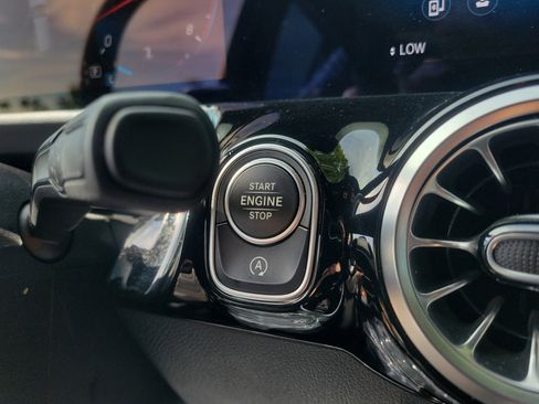 Certified 2023 Mercedes-Benz GLA 250 image 29