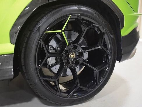 Used 2023 Lamborghini Urus Performante image 9