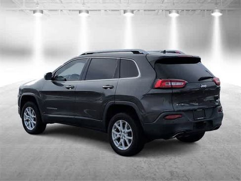 Used 2015 Jeep Cherokee Latitude w/ Comfort/Convenience Group image 6