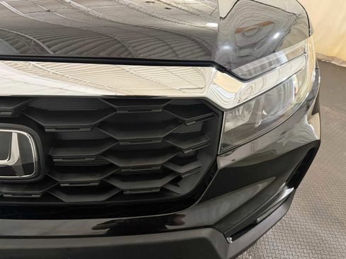 Used 2023 Honda Passport EX-L image 5