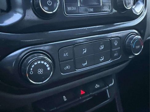 Used 2017 Chevrolet Colorado W/T w/ WT Convenience Package AWD/4WD image 24