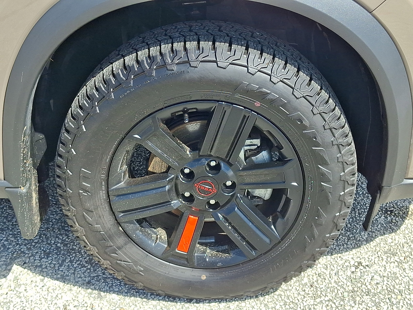 Certified 2025 Nissan Rogue SV AWD/4WD image 9