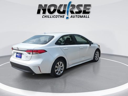 Used 2026 Toyota Corolla LE FWD image 8