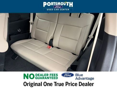 Used 2023 Ford Explorer XLT w/ Equipment Group 202A image 8
