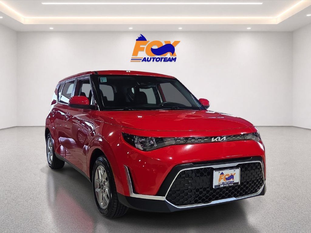 Used 2023 Kia Soul S FWD image 6