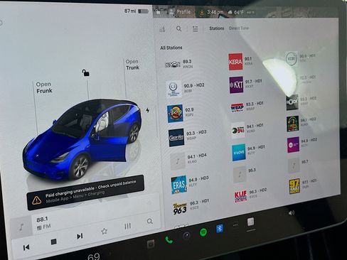 Used 2022 Tesla Model Y Long Range image 17