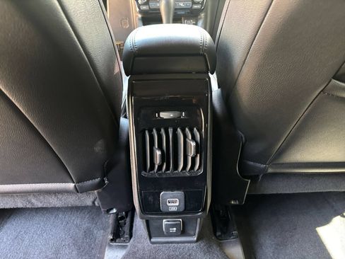 Used 2025 Jeep Compass Trailhawk AWD/4WD image 22
