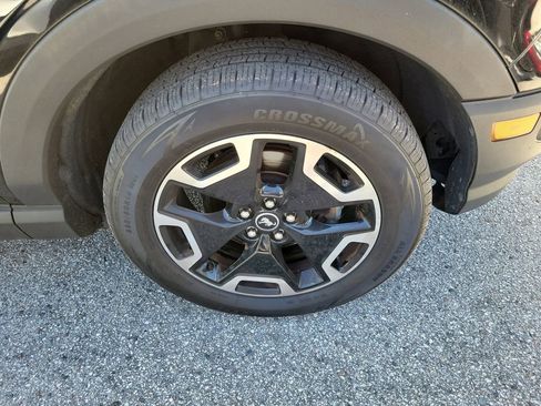 Used 2021 Ford Bronco Sport Outer Banks w/ Outer Banks Package image 4