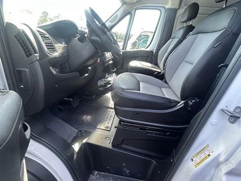New 2026 RAM ProMaster 2500 w/ Quick Order Package 22G SLT image 13