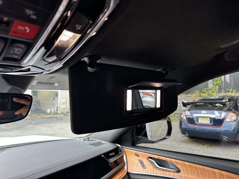 Used 2023 Jeep Grand Cherokee L Summit AWD/4WD image 18